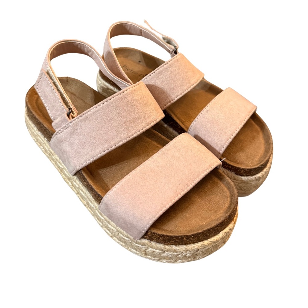 Women's Pierre Dumas Taupe Sandals Size 6